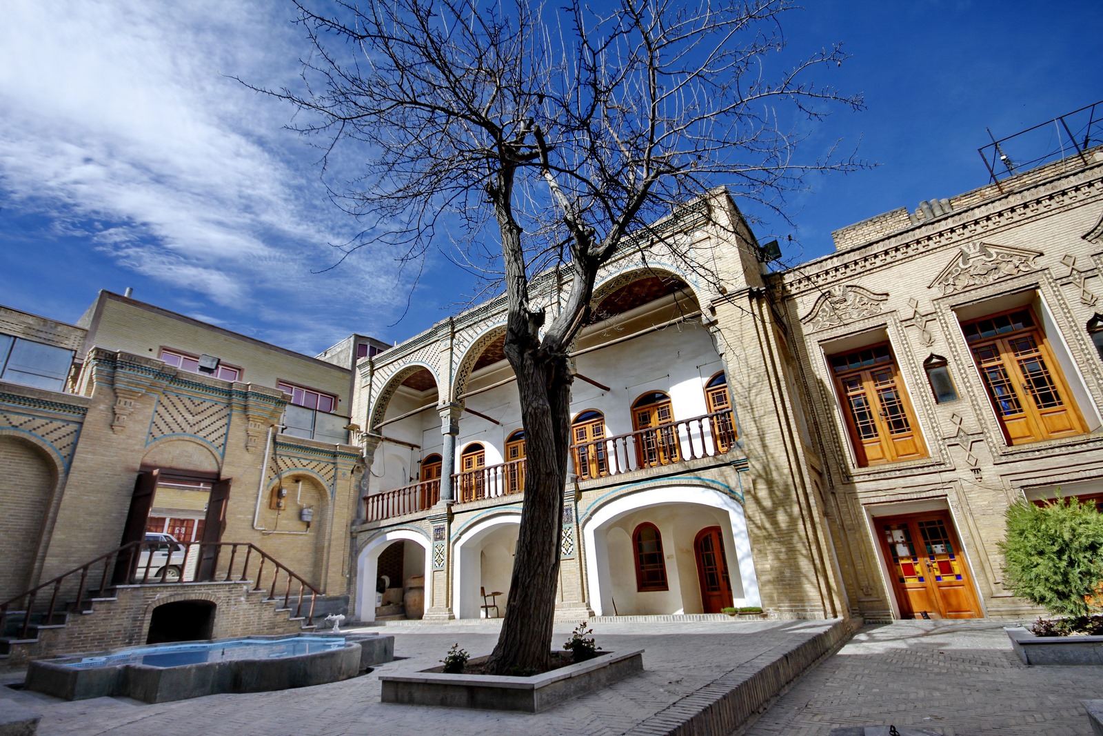 خانه حسن پور، بنایی به قدمت یک قرن